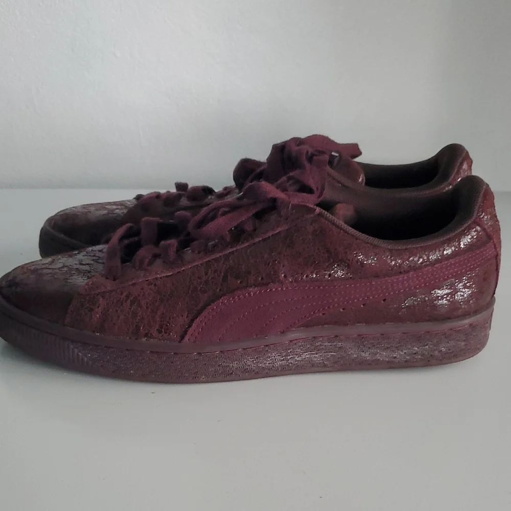 🌴 Puma Deep Burgundy Suade Athletic Shoes Size 9.5